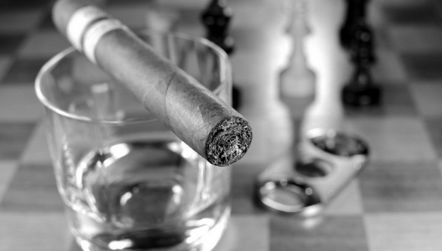 Cigar Lounges to Visit When Traveling