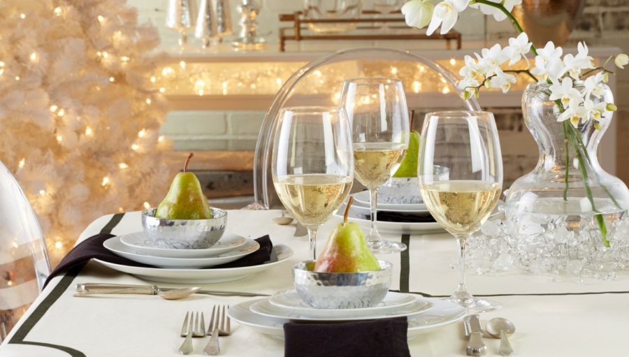 Hosting Your Holiday Gathering in Style