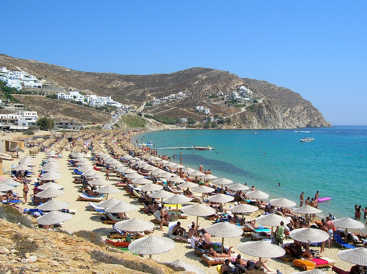 Why Foodies Love the Island of Mykonos