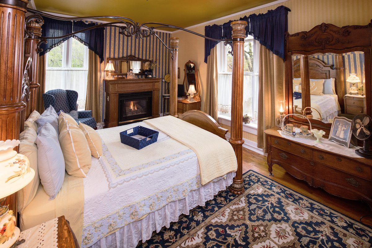 The Steamboat House Luxury Weekend Getaways from Chicago 