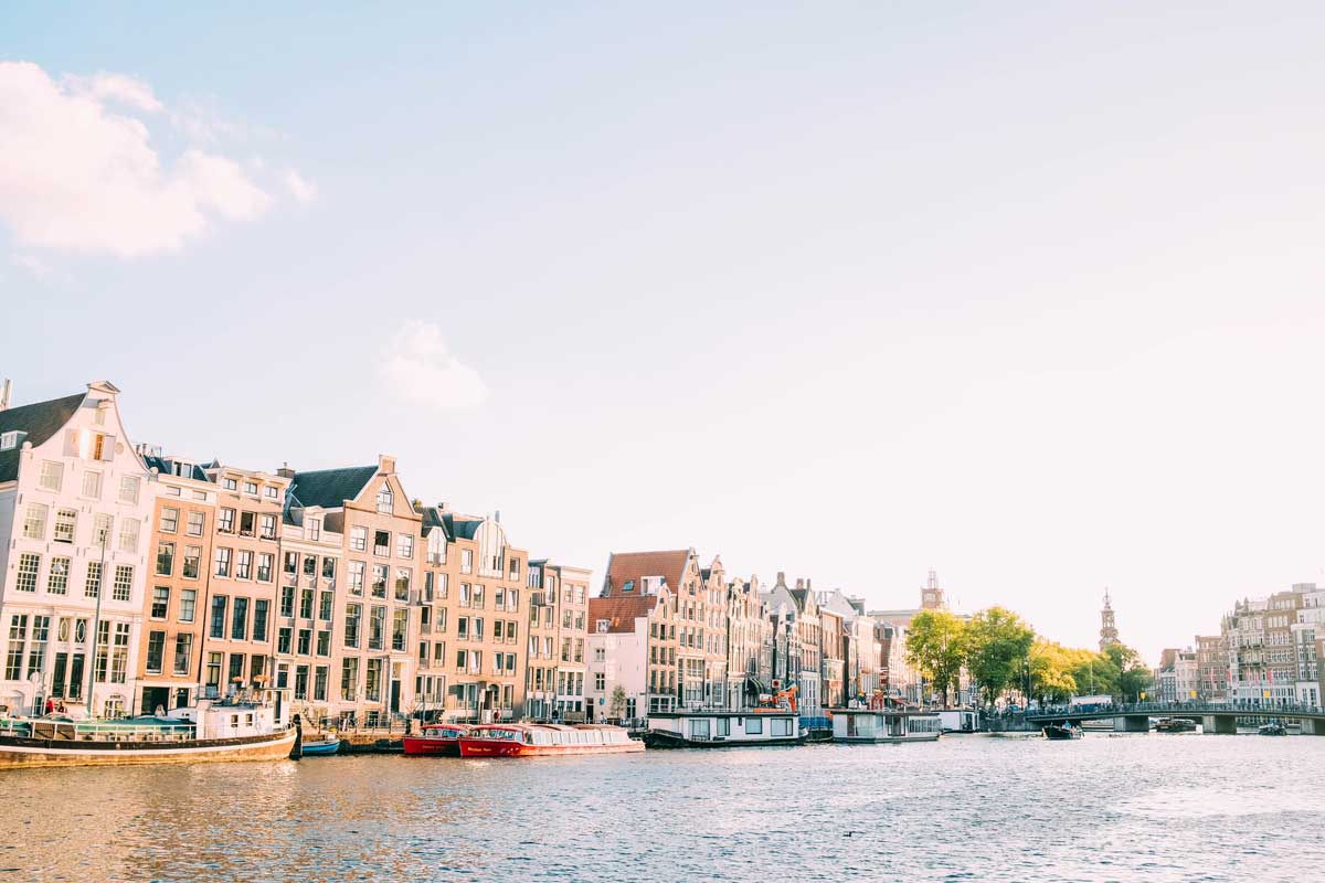 Avoiding the Crowds: A Discerning Traveler’s Guide to Amsterdam