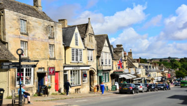 A Luxury Guide to the Cotswolds