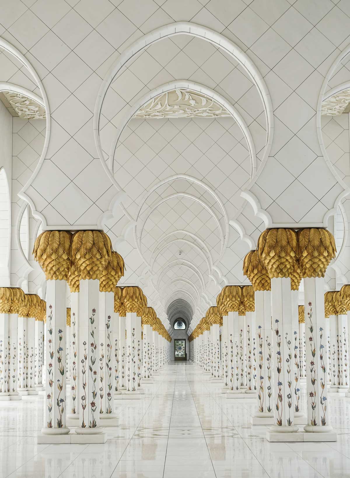 Sheik Zayed Grand Mosque Your Abu Dhabi Grand Prix Luxury Travel Guide